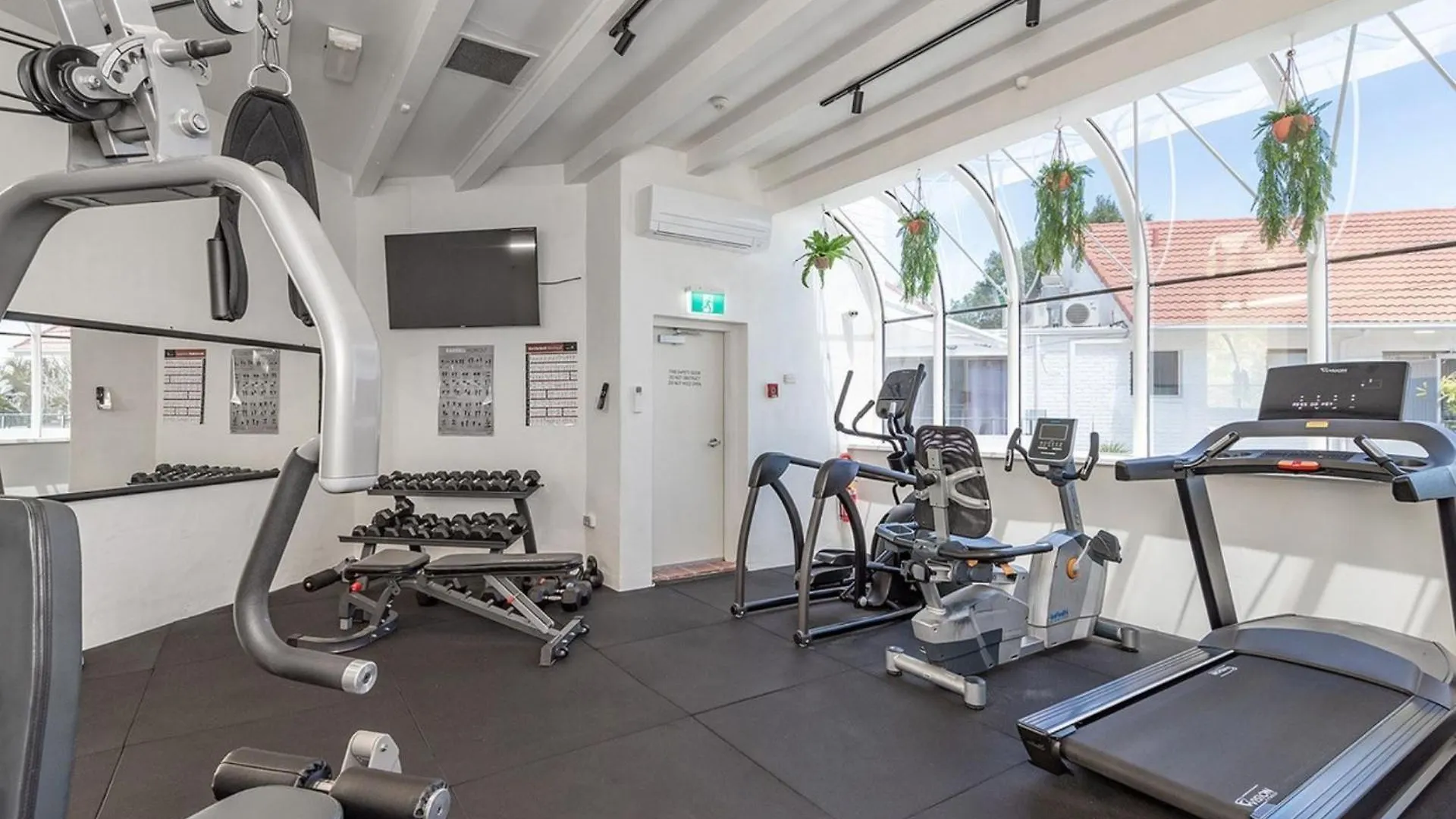145 'Noosa International' 1 Edgar Bennett Noosa He Apartment  Noosa Heads